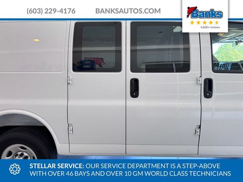 Used 2025 GMC Savana 2500 w/ Driver Convenience Package RWD image 8