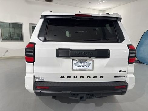 Used 2025 Toyota 4Runner TRD Off-Road AWD/4WD image 9