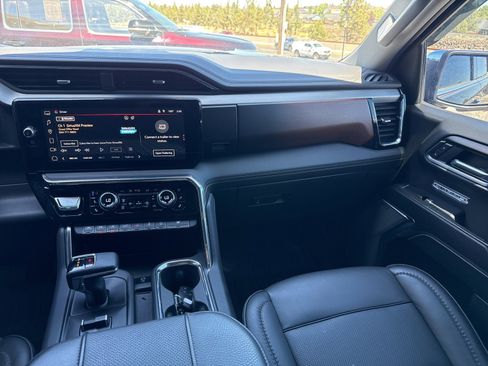 Used 2024 GMC Sierra 1500 Denali image 19