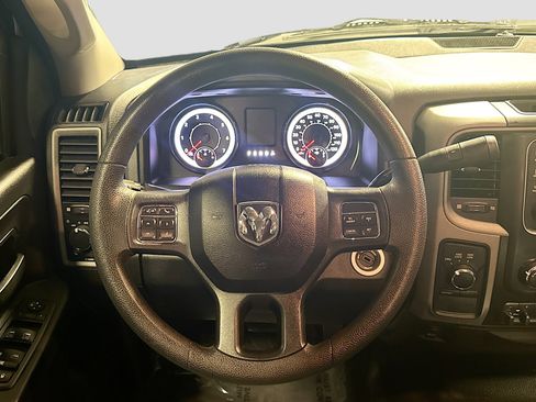 Used 2017 RAM 2500 Tradesman w/ Chrome Appearance Group image 17