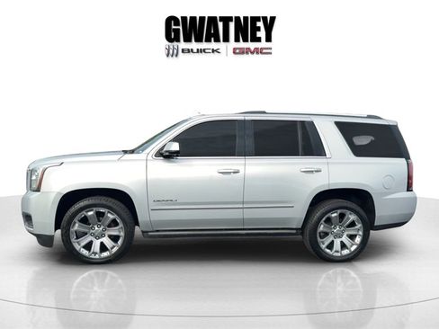 Used 2015 GMC Yukon Denali w/ Premium Package image 4