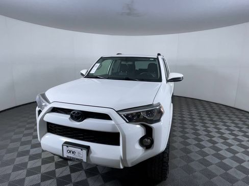 Used 2019 Toyota 4Runner SR5 image 3