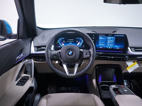 Used 2025 BMW X1 xDrive28i w/ Convenience Package AWD/4WD image 11