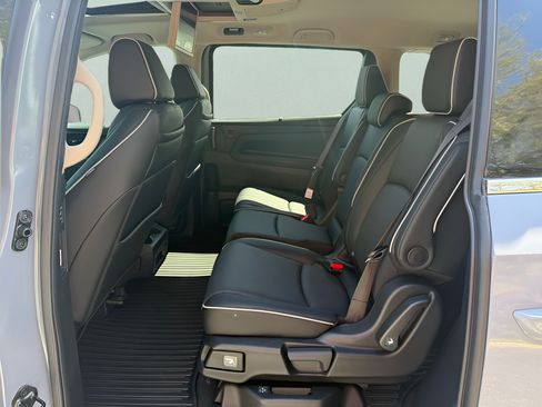 New 2026 Honda Odyssey Elite image 11