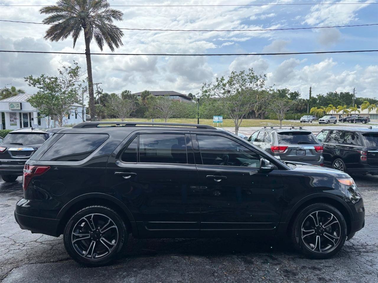 Used 2015 Ford Explorer Sport w/ Equipment Group 401A AWD/4WD image 6