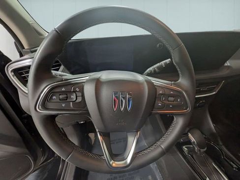 Used 2025 Buick Encore GX Preferred FWD image 17