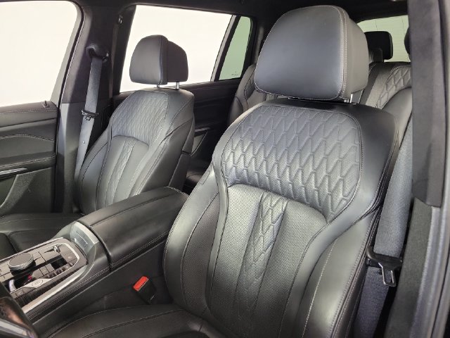 Used 2024 BMW X7 M60i AWD/4WD image 21