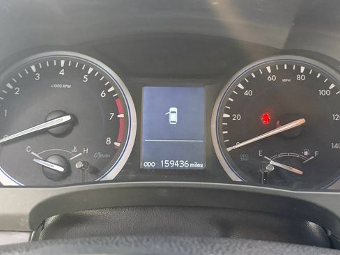 Used 2014 Toyota Highlander LE AWD/4WD image 28
