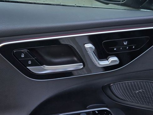 Used 2023 Mercedes-Benz C 300 Sedan image 11
