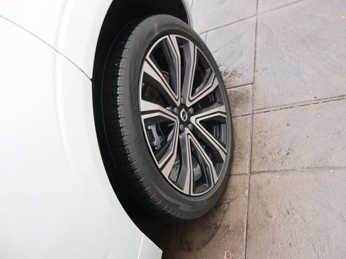 Used 2023 Volvo XC60 T8 Ultimate w/ Climate Package image 20