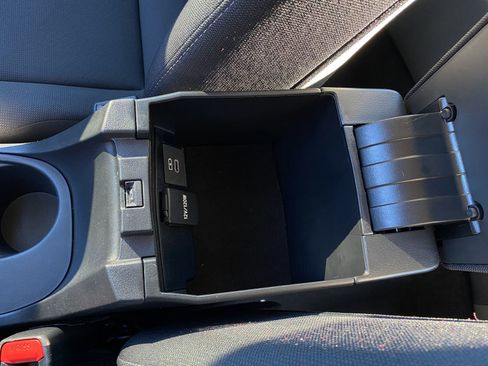 Used 2025 Toyota Corolla LE image 20