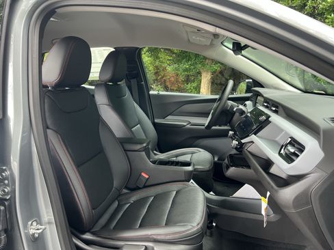New 2027 Chevrolet Bolt RS FWD image 31