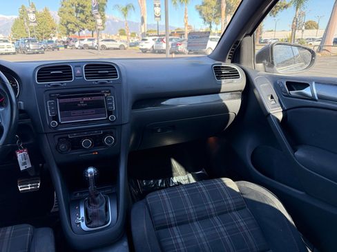 Used 2013 Volkswagen GTI 4-Door image 19