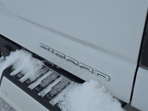 Used 2023 GMC Sierra 1500 Denali w/ Denali Reserve Package image 8