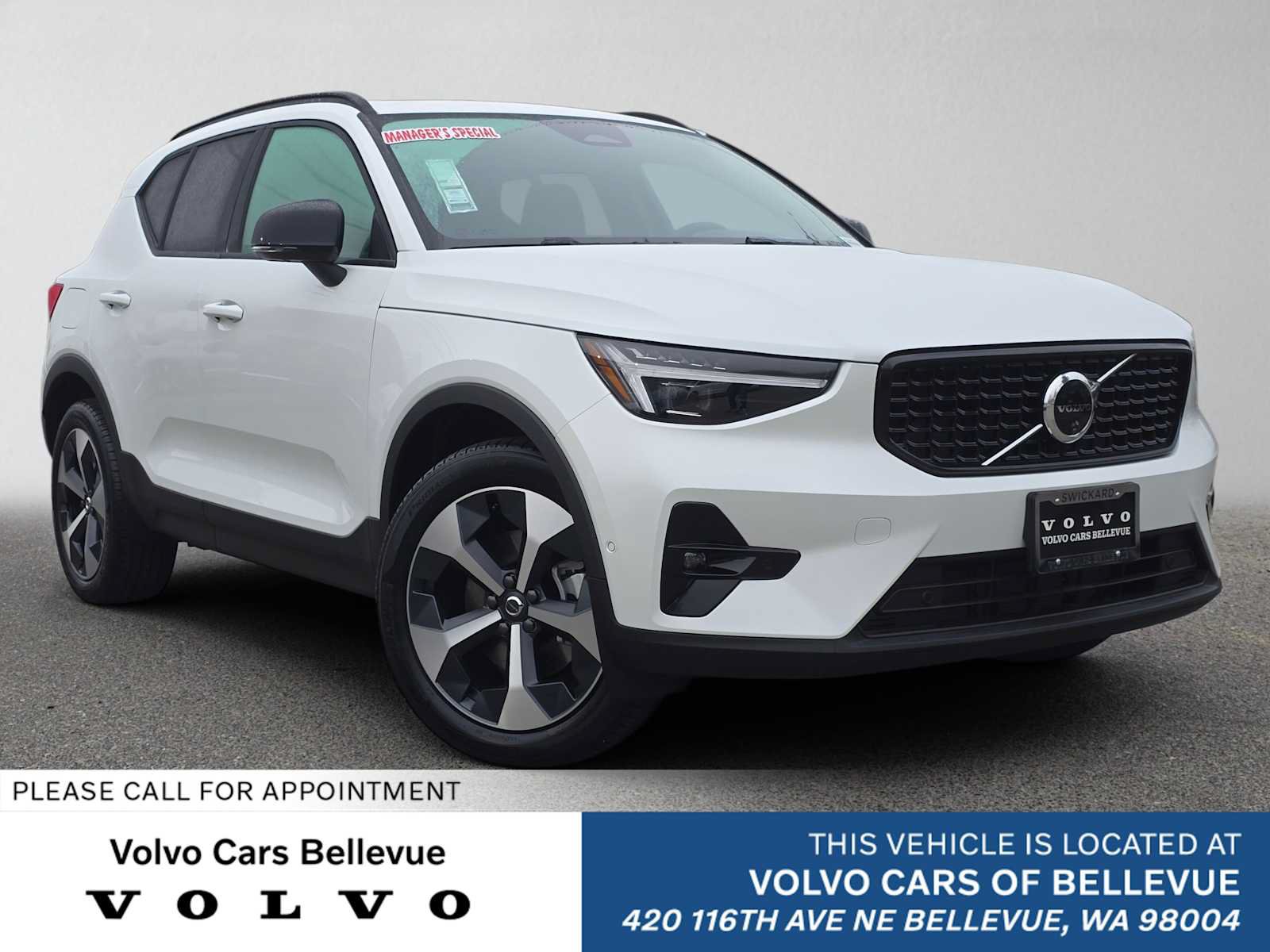 Used 2026 Volvo XC40 B5 Plus w/ Protection Package Premier AWD/4WD image 1