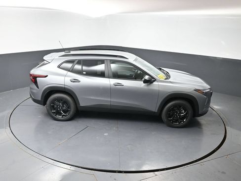 New 2026 Chevrolet Trax LT w/ Driver Confidence Package FWD image 30