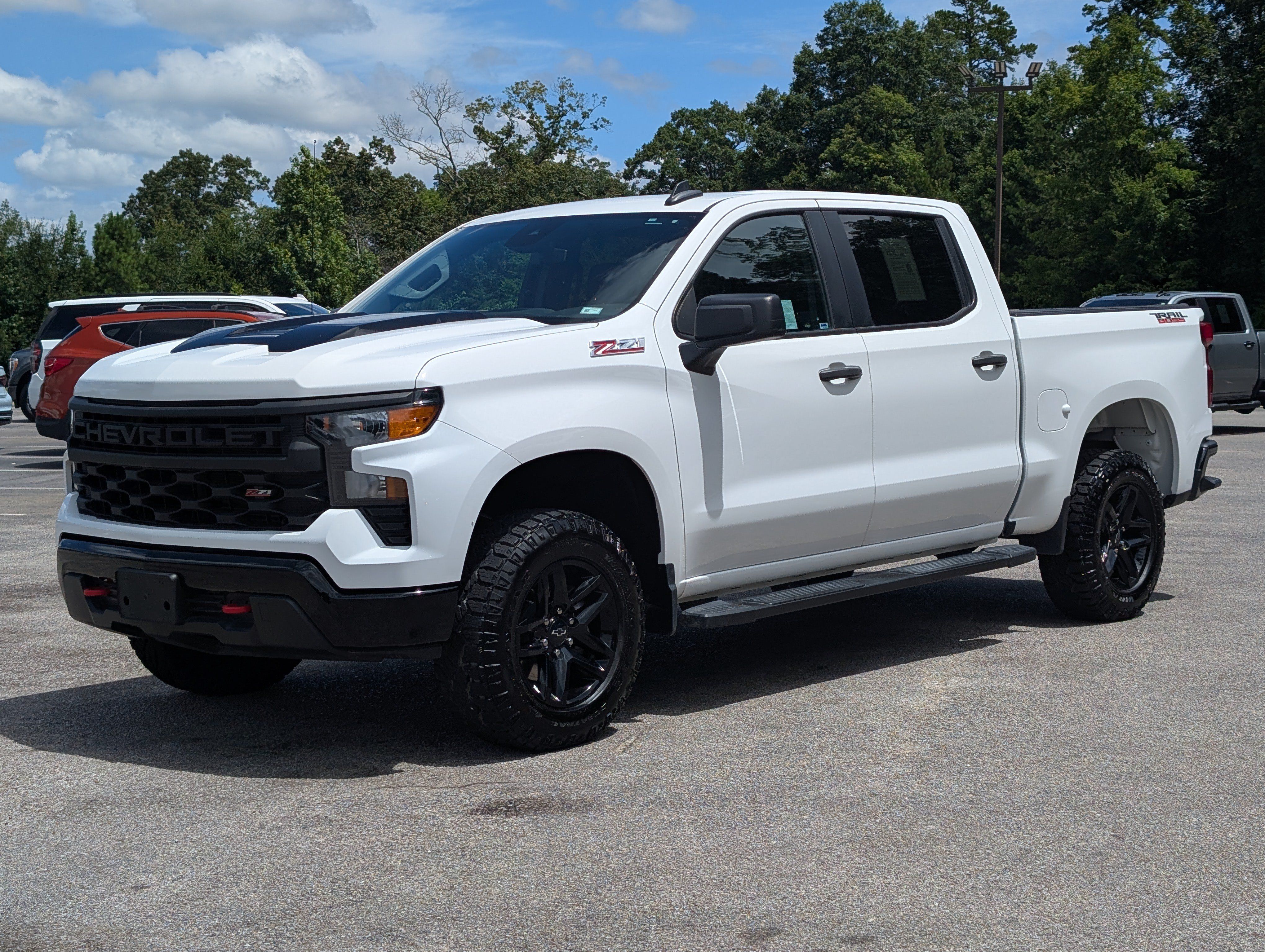 Used 2023 Chevrolet Silverado 1500 Custom Trail Boss AWD/4WD image 5