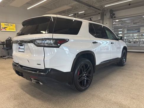 Certified 2020 Chevrolet Traverse Premier w/ Redline Edition AWD/4WD image 5