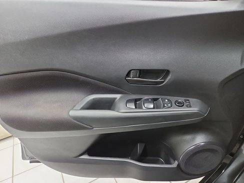 Used 2021 Nissan Kicks S FWD image 20