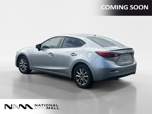 Used 2015 MAZDA MAZDA3 i Grand Touring image 3