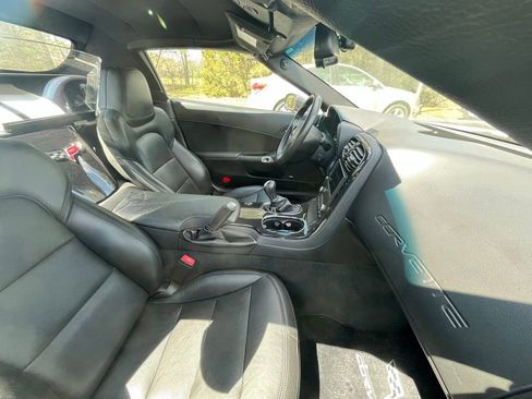 Used 2013 Chevrolet Corvette Convertible w/ 3LT Preferred Equipment Group image 6