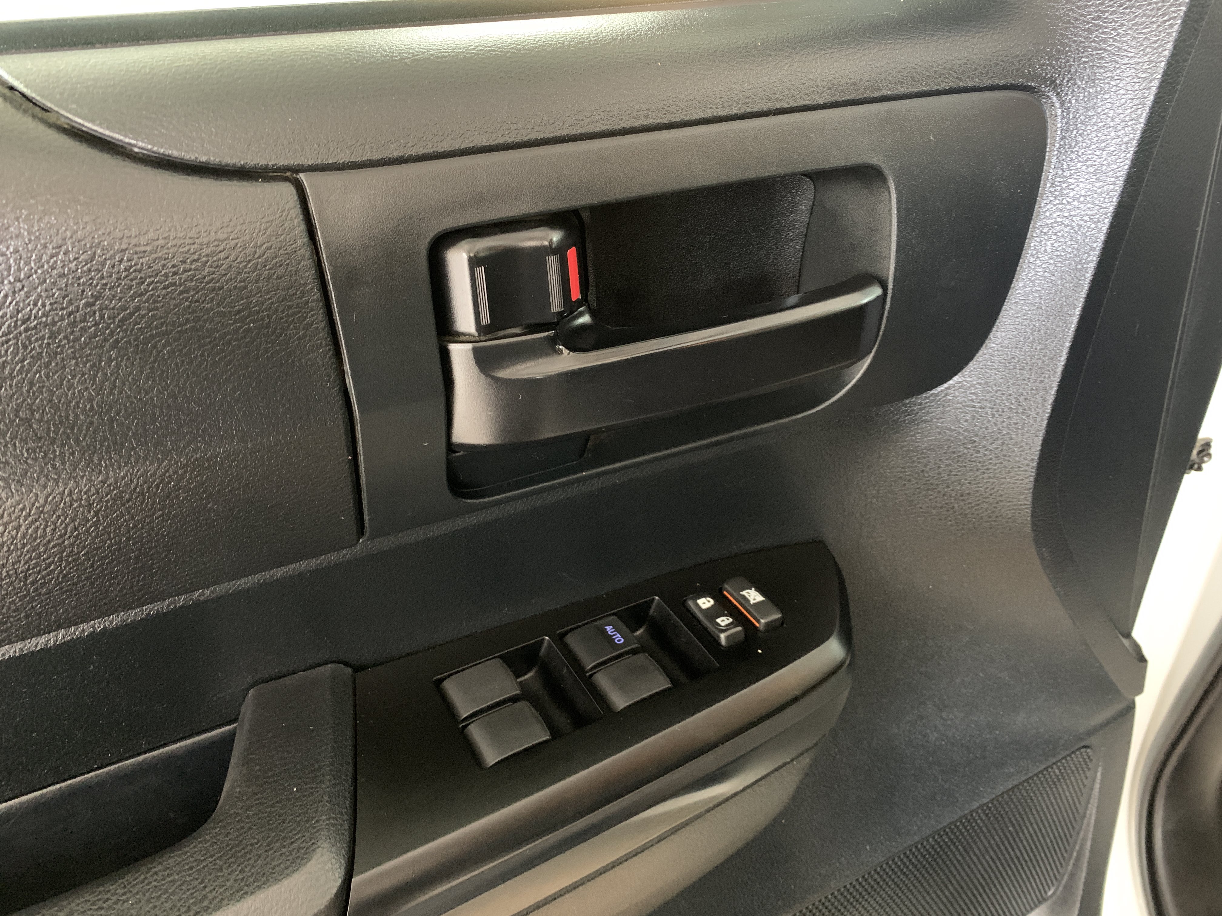 Used 2017 Toyota Tundra SR AWD/4WD image 16
