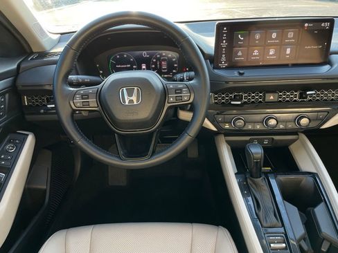 Certified 2025 Honda Accord EX-L image 11