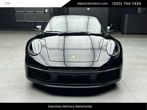 Used 2024 Porsche 911 Carrera S w/ Sport Package image 11
