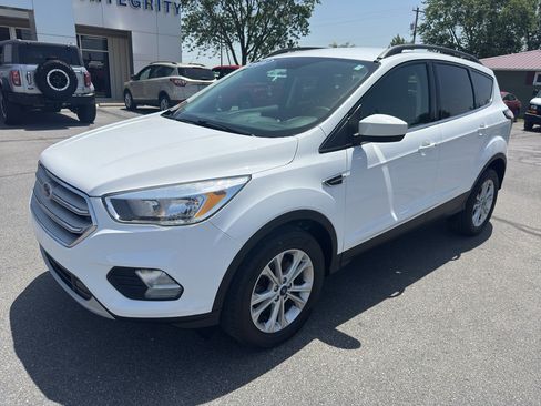 Used 2018 Ford Escape SE AWD/4WD image 4