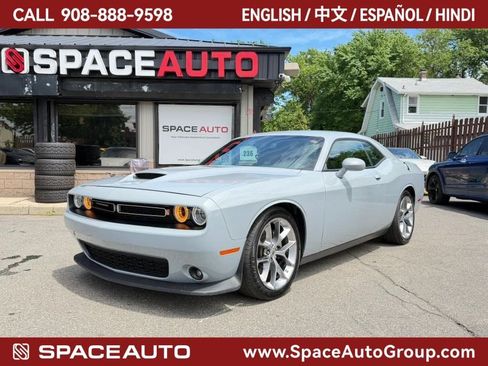 Used 2022 Dodge Challenger GT RWD image 1
