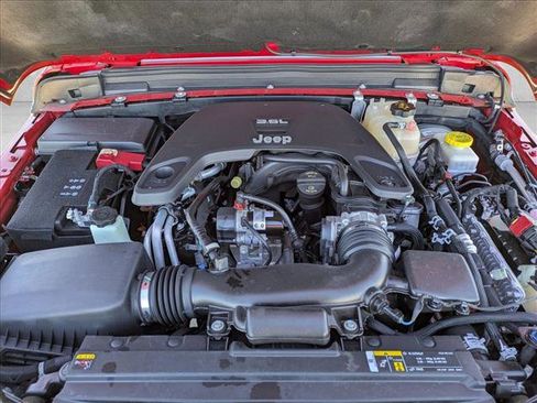 Used 2021 Jeep Wrangler Unlimited Sahara w/ LED Lighting Group image 21