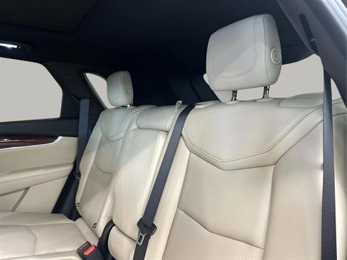 Used 2018 Cadillac XT5 Premium Luxury AWD/4WD image 21