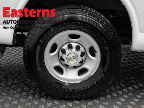Used 2022 Chevrolet Express 2500 Extended w/ Driver Convenience Package RWD image 28