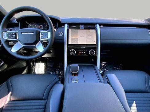 Used 2025 Land Rover Discovery S AWD/4WD image 14