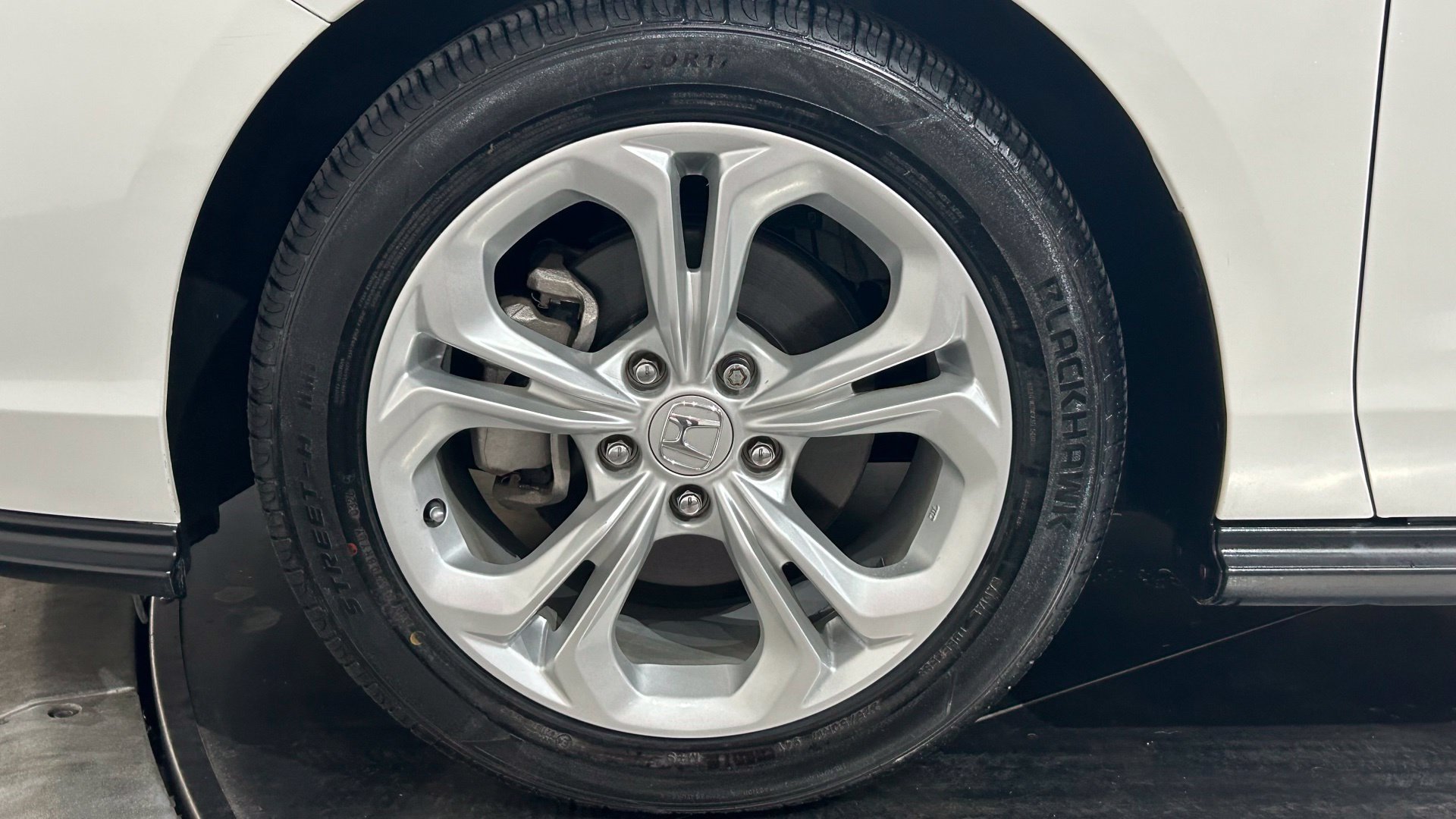 Used 2023 Honda Accord LX image 22