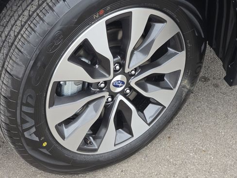 New 2025 Subaru Outback Limited image 16