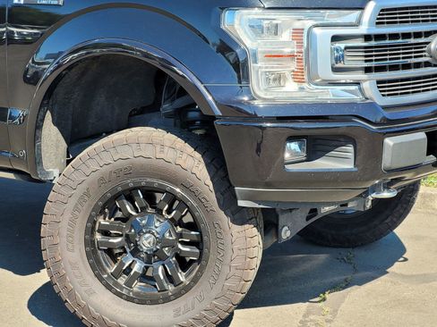 Used 2019 Ford F150 Limited image 5