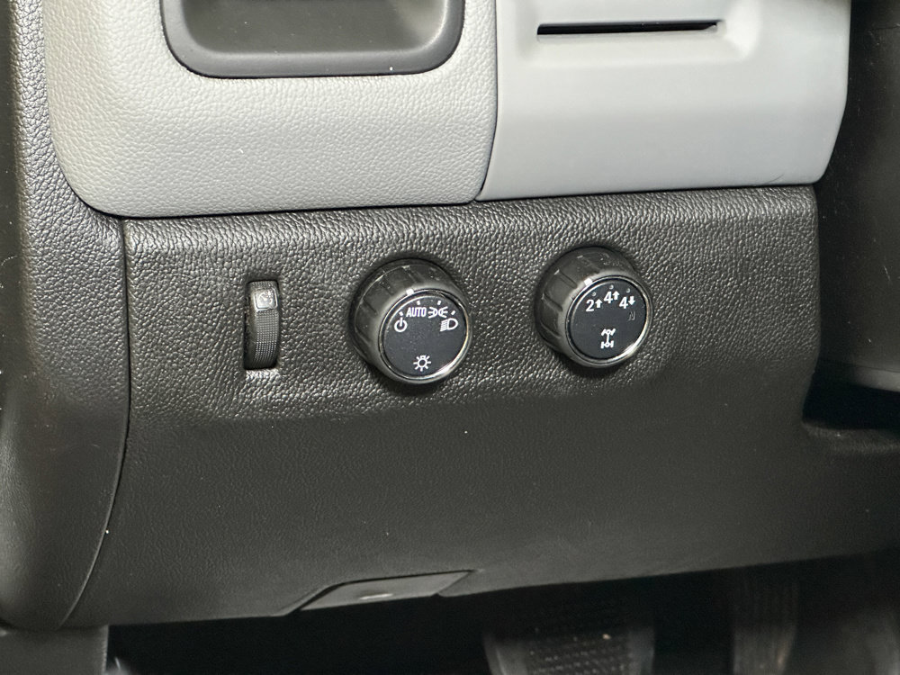 Used 2022 Chevrolet Colorado W/T AWD/4WD image 19