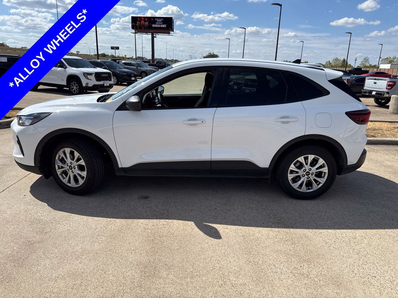 Used 2025 Ford Escape Active FWD image 3