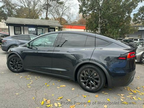 Used 2024 Tesla Model X AWD image 4
