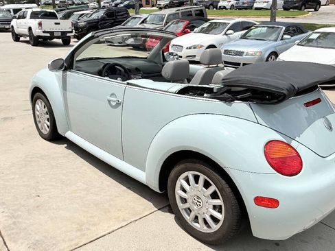 Used 2004 Volkswagen Beetle GLS FWD image 32