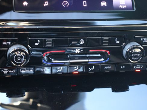 New 2025 Jeep Grand Cherokee L Altitude image 22