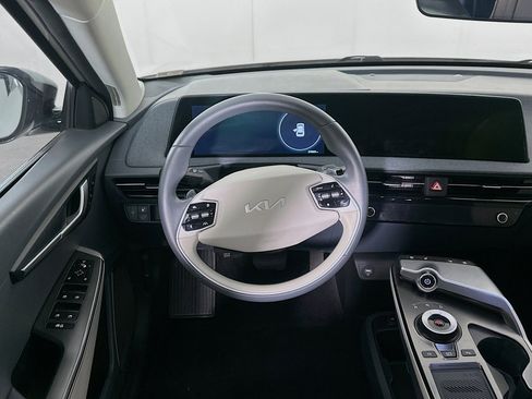 Used 2024 Kia EV6 Wind RWD image 18