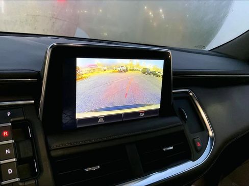 Used 2023 GMC Yukon SLT image 27