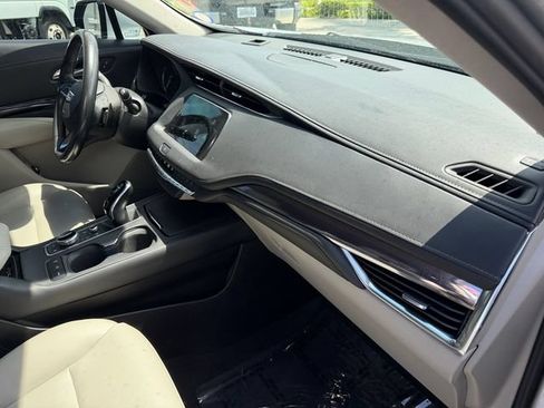 Used 2021 Cadillac XT4 Luxury FWD image 20