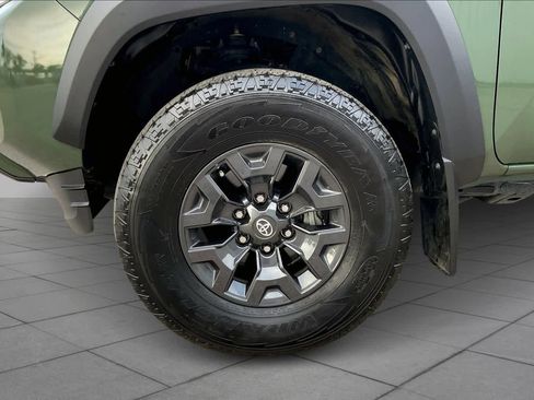 Used 2021 Toyota Tacoma SR image 10