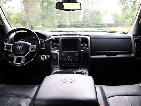 Used 2018 RAM 2500 Laramie w/ Sport Appearance Group AWD/4WD image 16