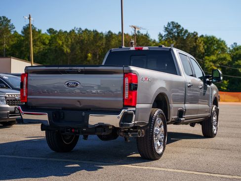 Certified 2024 Ford F250 Lariat w/ Chrome Package AWD/4WD image 8