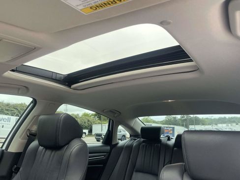 Used 2022 Honda Accord EX-L image 8