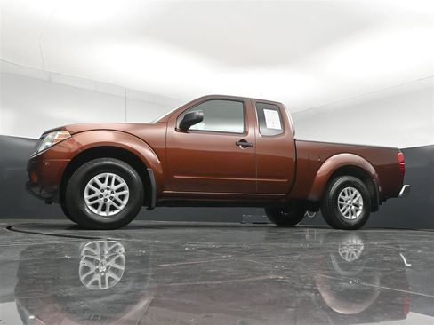 Used 2017 Nissan Frontier SV w/ SV Value Truck Package AWD/4WD image 28